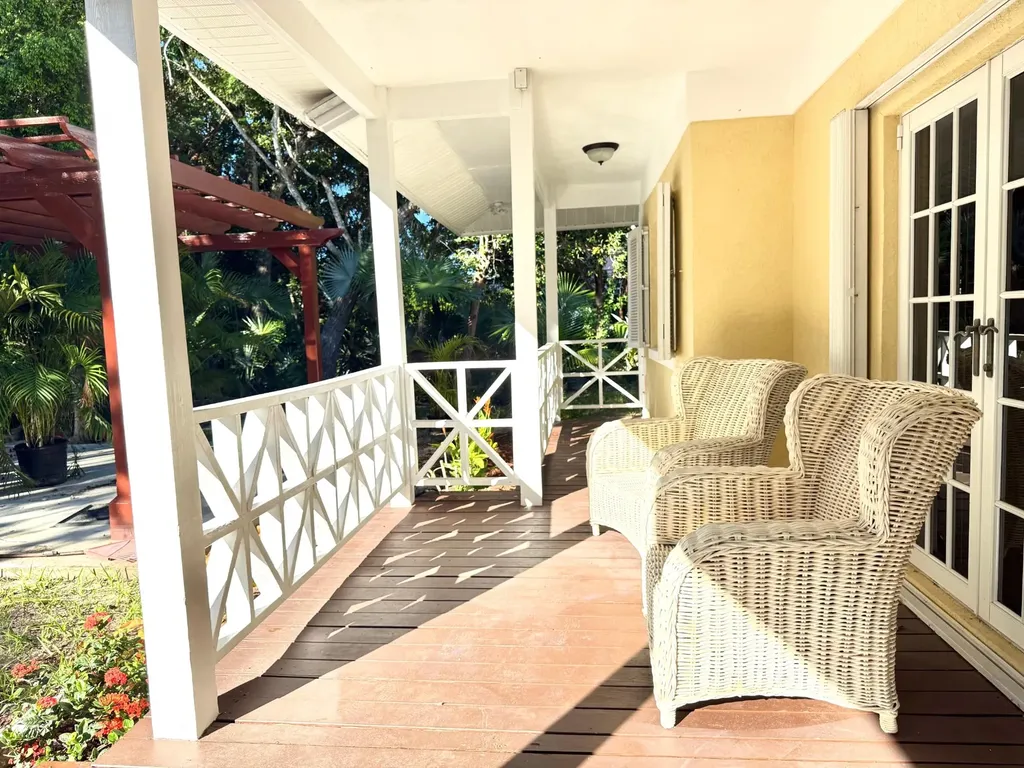 Cannon Drive 12 Grand Bahama Freeport BS