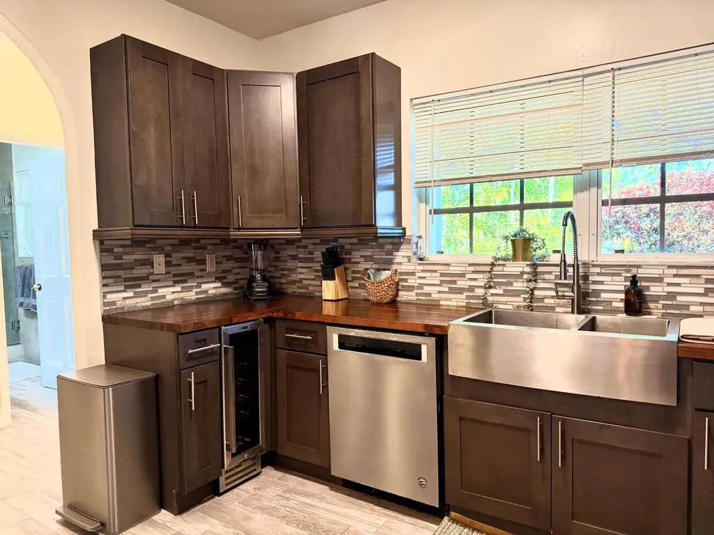 Cannon Drive 12 Grand Bahama Freeport BS