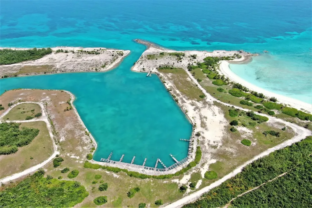 15.2 Acres Carleton Point Abaco BS