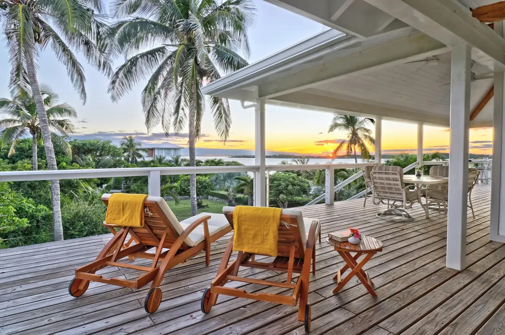 Golden Coconut Abaco BS