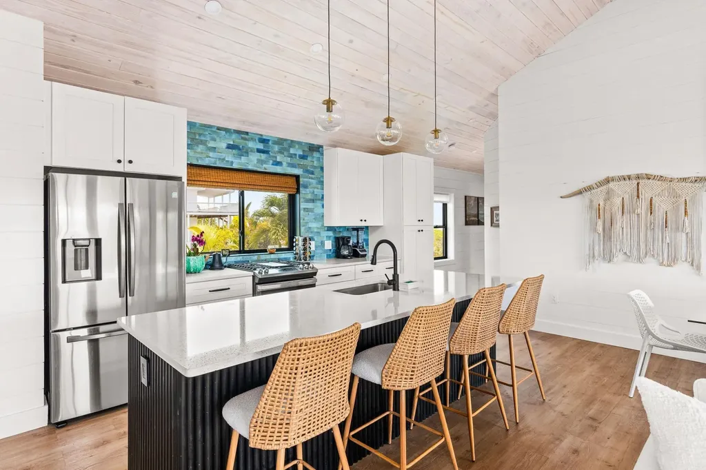 Golden Coconut Abaco BS