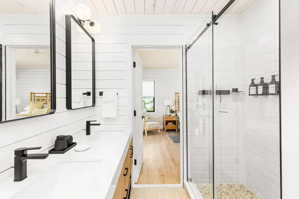 Golden Coconut Abaco BS