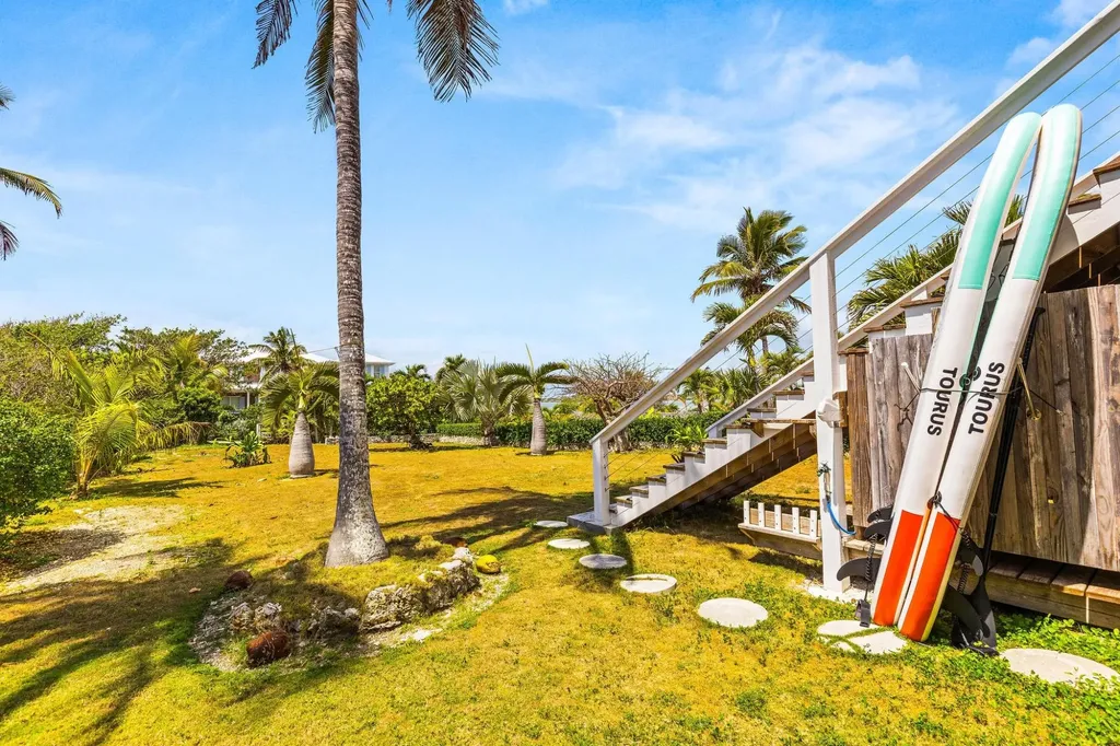 Golden Coconut Abaco BS