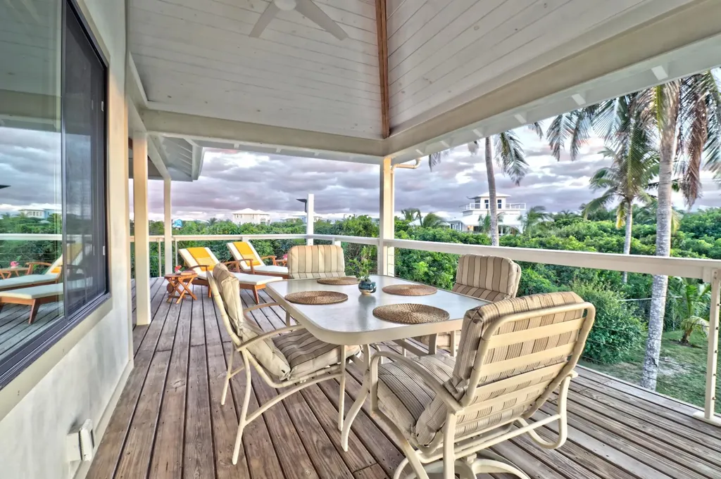 Golden Coconut Abaco BS