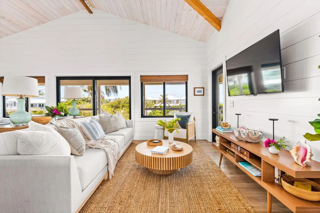 Golden Coconut Abaco BS