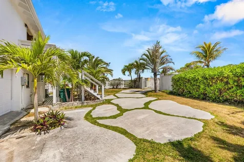 Golden Coconut Abaco BS