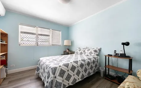 Triplex Near Palmdale New Providence Paradise Island BS