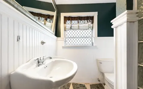 Triplex Near Palmdale New Providence Paradise Island BS