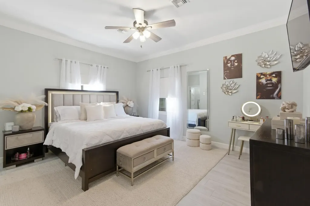 Serenity, Eastwind Drive New Providence Paradise Island BS
