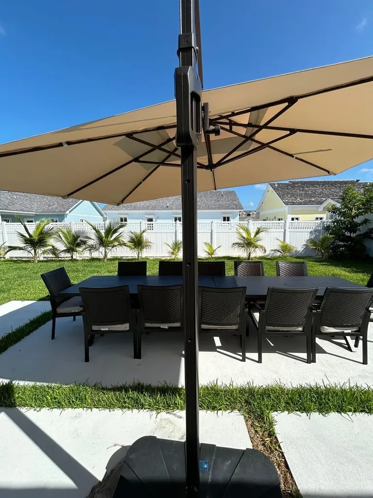 Serenity, Eastwind Drive New Providence Paradise Island BS