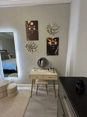 Serenity, Eastwind Drive New Providence Paradise Island BS