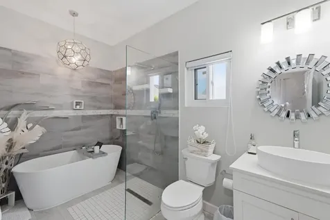 Serenity, Eastwind Drive New Providence Paradise Island BS
