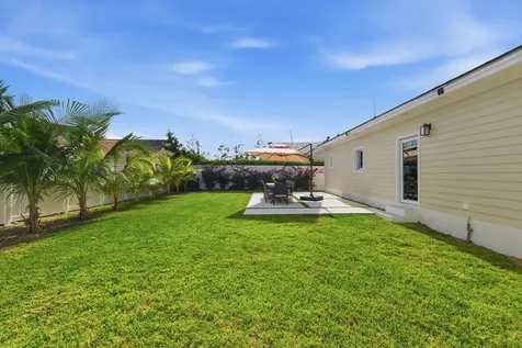 Serenity, Eastwind Drive New Providence Paradise Island BS