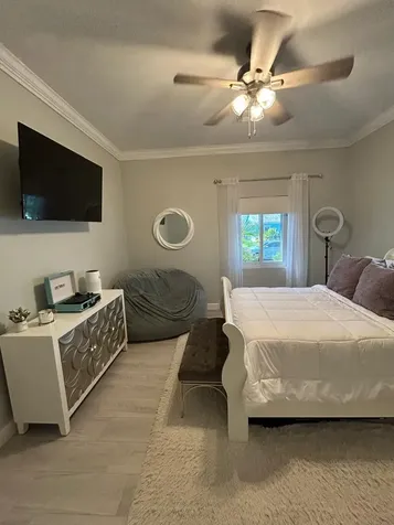 Serenity, Eastwind Drive New Providence Paradise Island BS