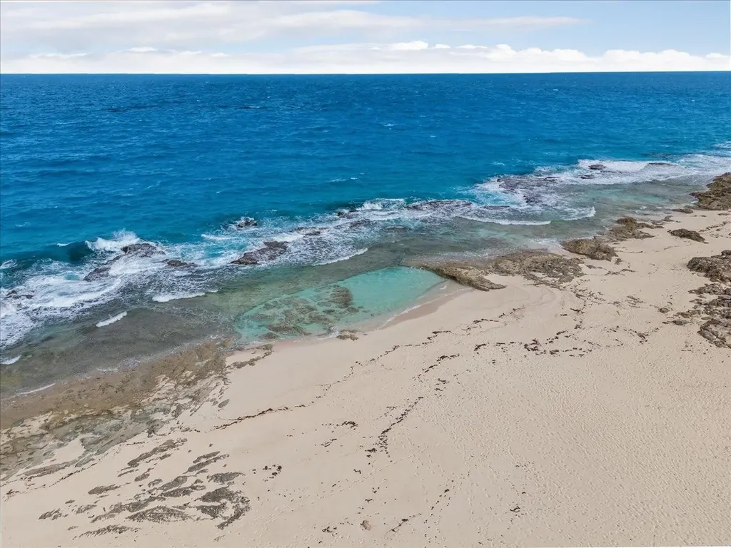 Stella Maris Acreage & Marina Long Island BS