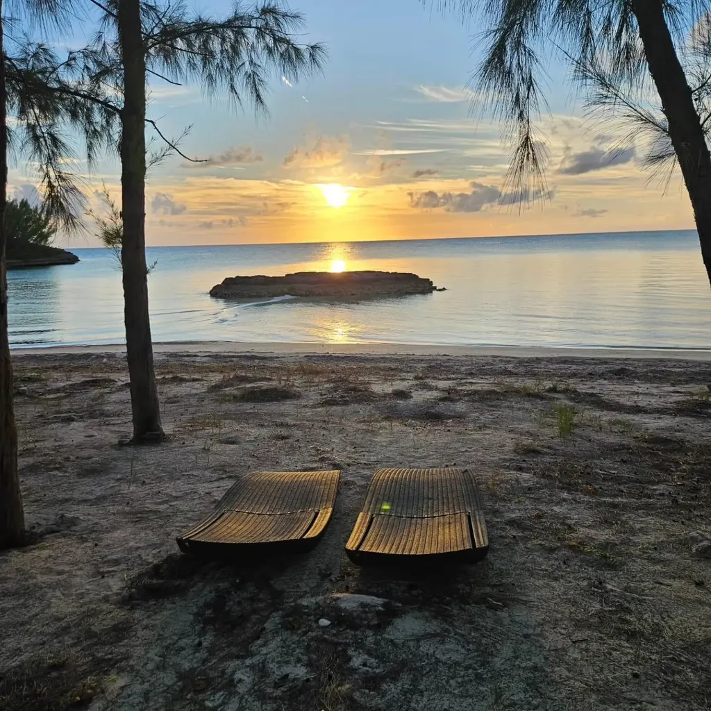 Lot 5 Rainbow Bay Eleuthera BS