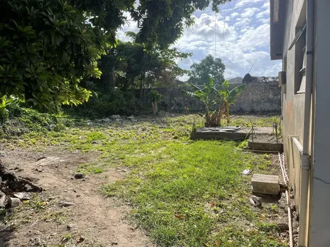 Fixer Upper, Grants Town New Providence Paradise Island BS