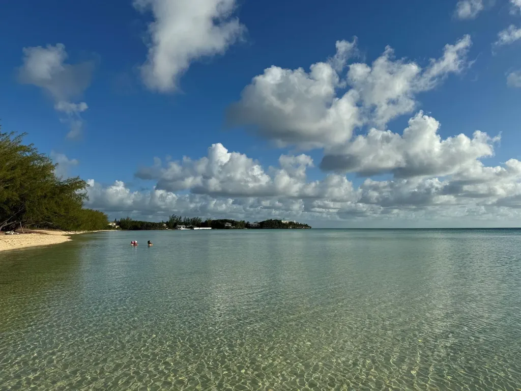 Lot 17b, Ten Bay Eleuthera BS