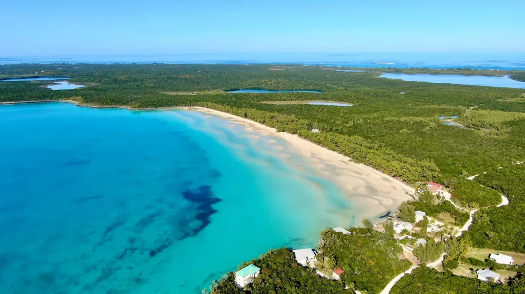 Lot 17b, Ten Bay Eleuthera BS