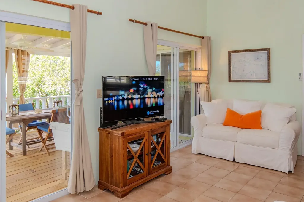 Somewhere Eleuthera BS