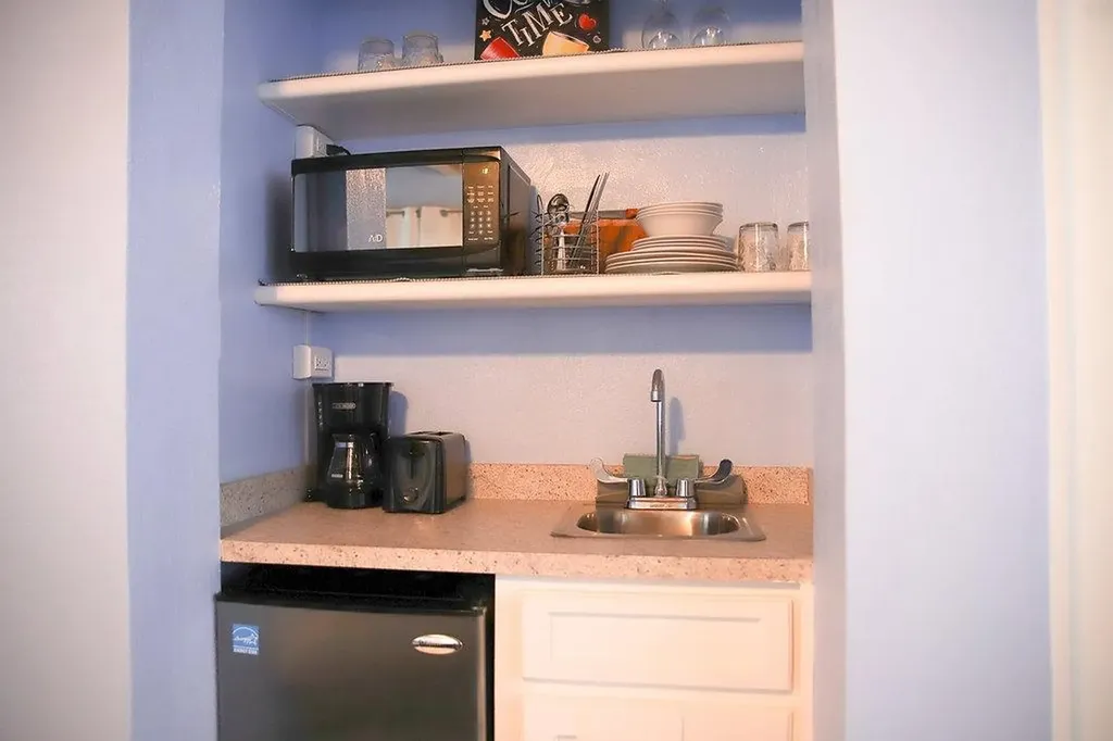 4-5 Eastern Bonnie Lane New Providence Paradise Island BS