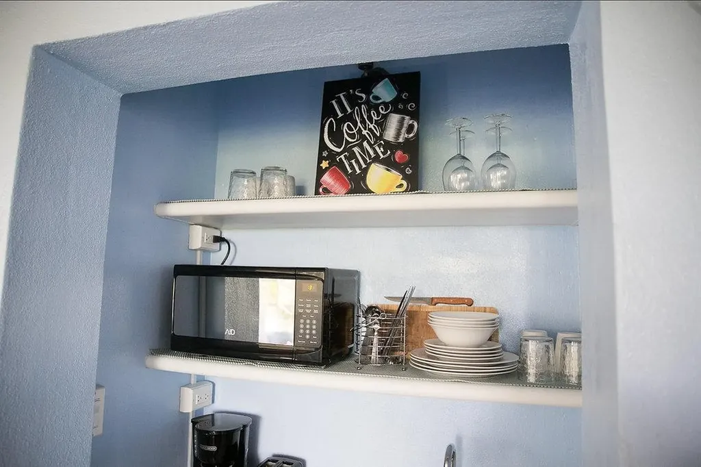 4-5 Eastern Bonnie Lane New Providence Paradise Island BS