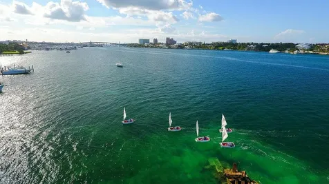 4-5 Eastern Bonnie Lane New Providence Paradise Island BS