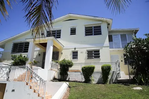 4-5 Eastern Bonnie Lane New Providence Paradise Island BS