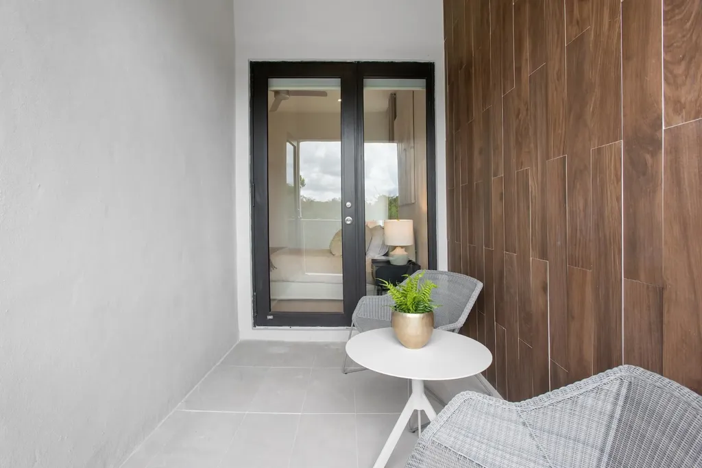 Westend, Love Beach Estat New Providence Paradise Island BS