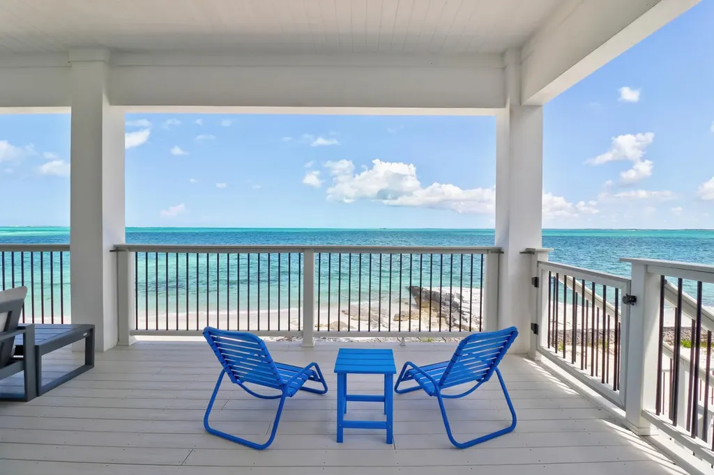 Suzies Rock Abaco BS