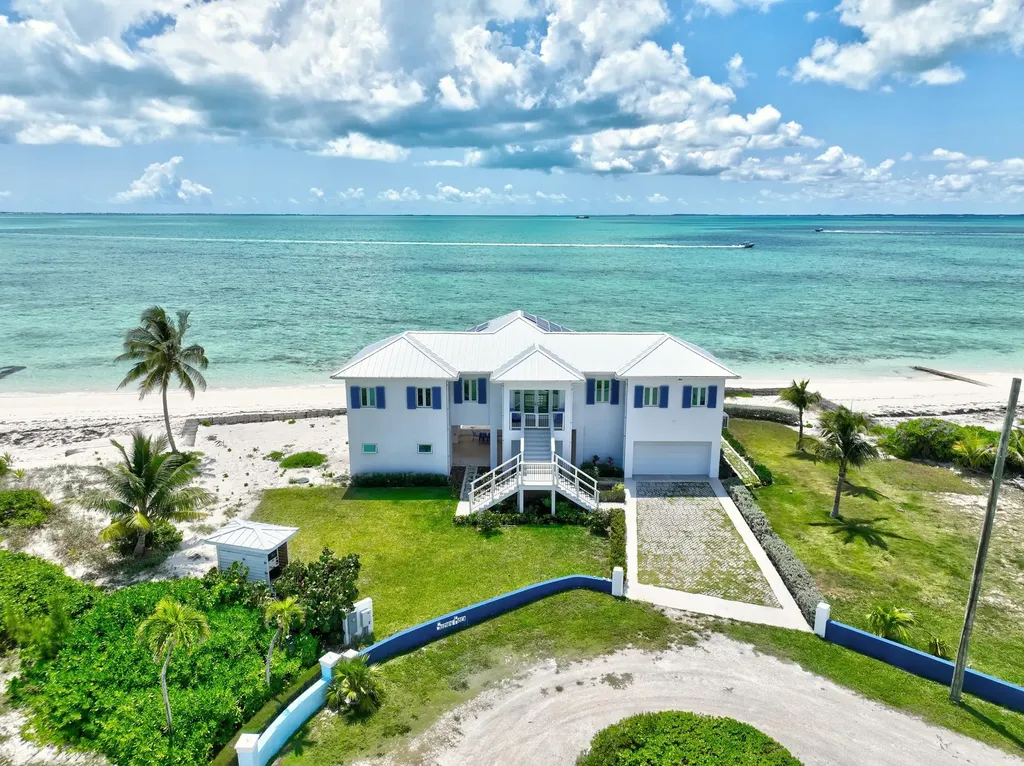 Suzies Rock Abaco BS