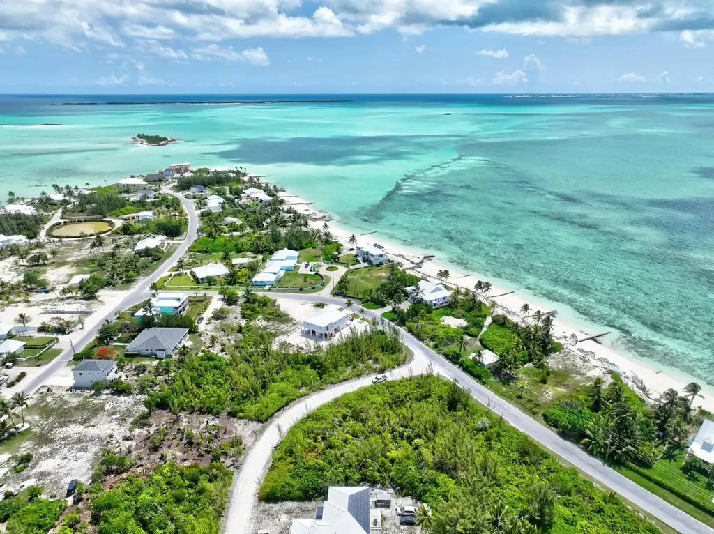 Suzies Rock Abaco BS