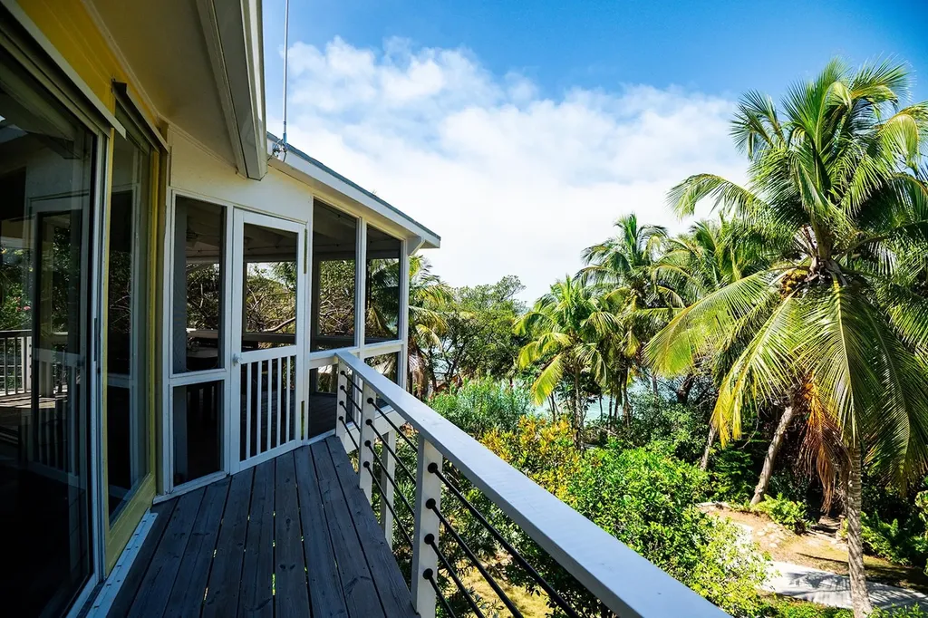 Hummingbird Treehouse Abaco BS