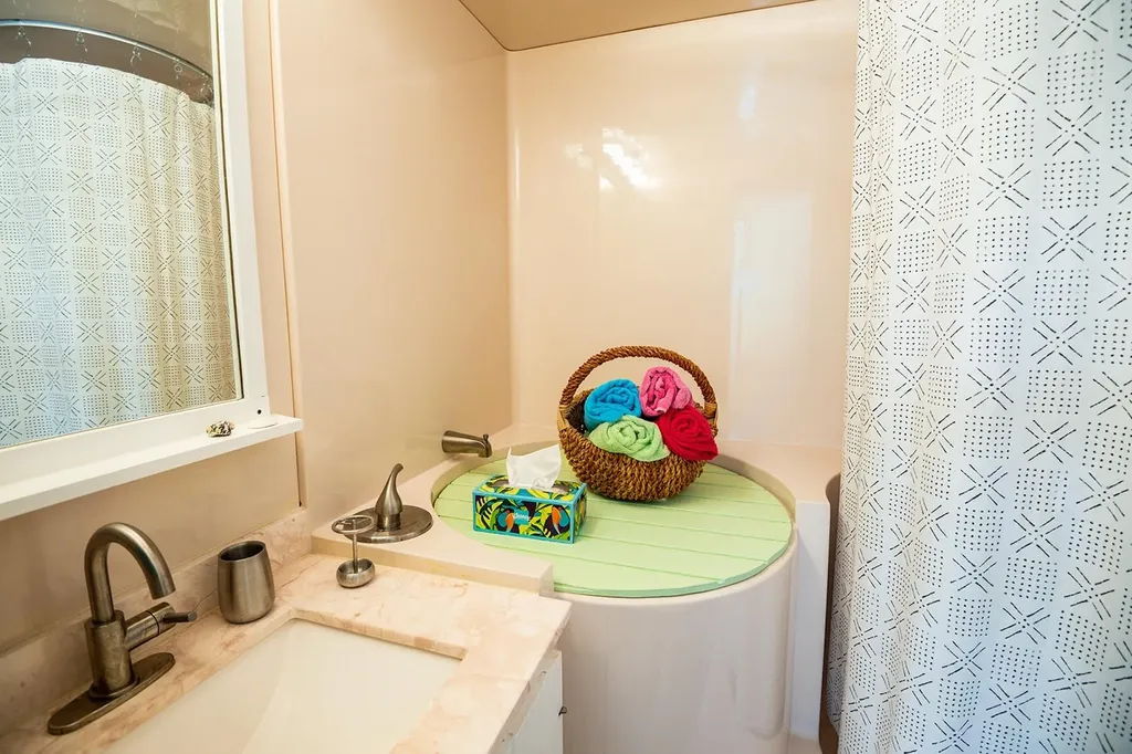 Hummingbird Treehouse Abaco BS