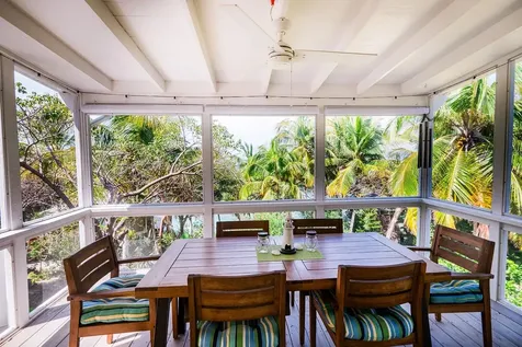 Hummingbird Treehouse Abaco BS