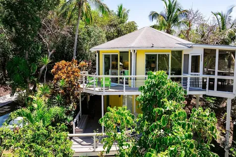 Hummingbird Treehouse Abaco BS