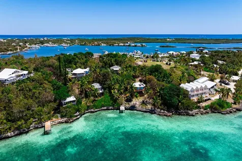 Hummingbird Treehouse Abaco BS