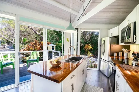 Hummingbird Treehouse Abaco BS