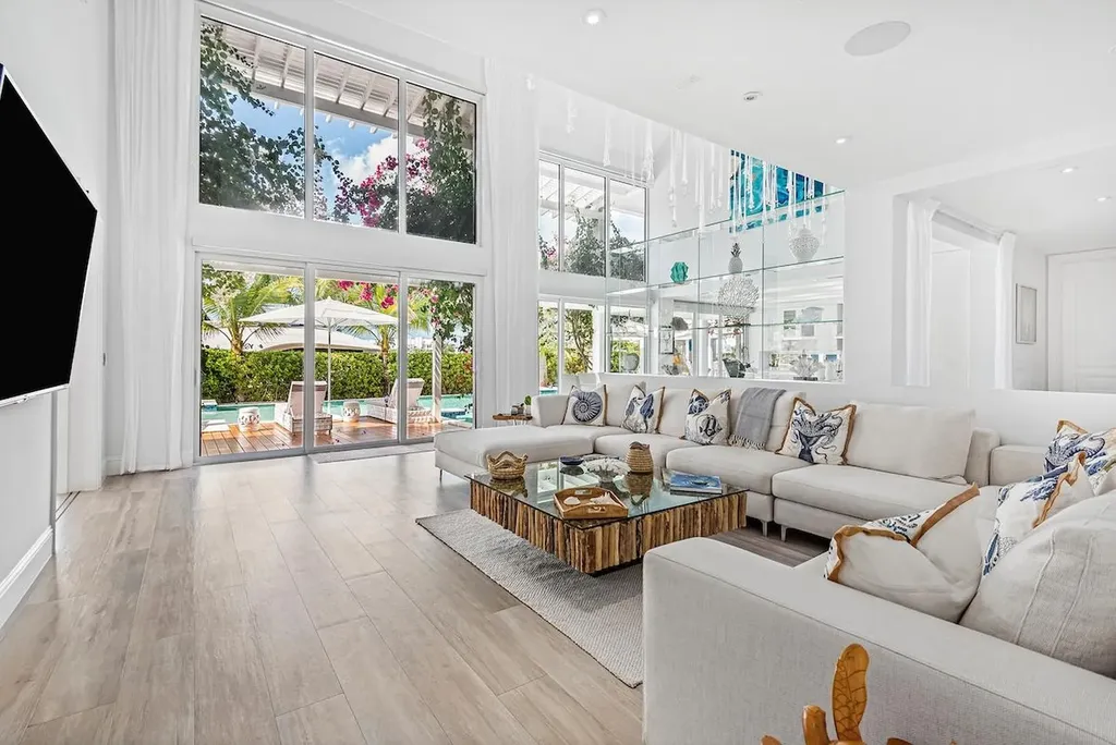 Island Drive New Providence Paradise Island BS