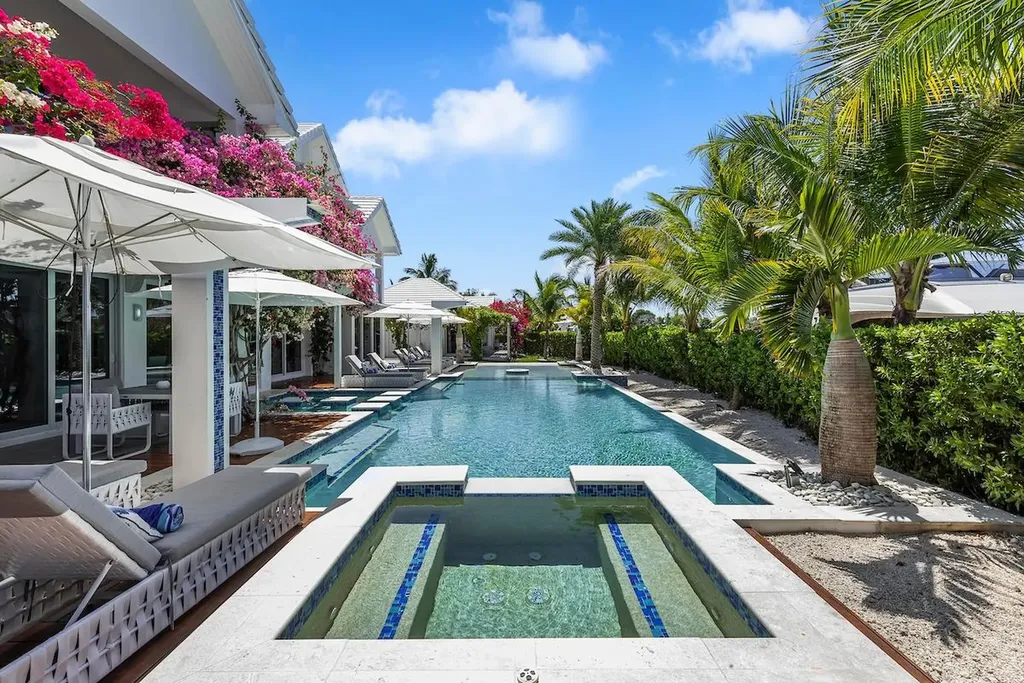 Island Drive New Providence Paradise Island BS