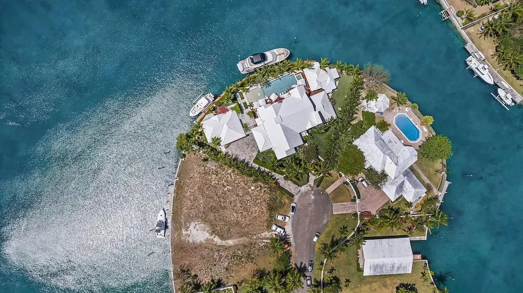 Island Drive New Providence Paradise Island BS