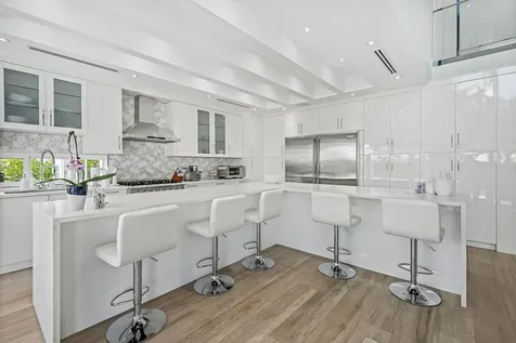 Island Drive New Providence Paradise Island BS