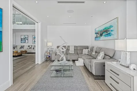 Island Drive New Providence Paradise Island BS