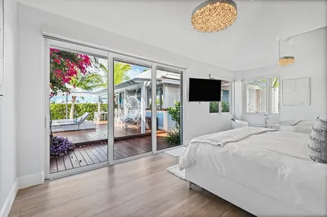 Island Drive New Providence Paradise Island BS