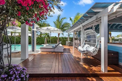 Island Drive New Providence Paradise Island BS