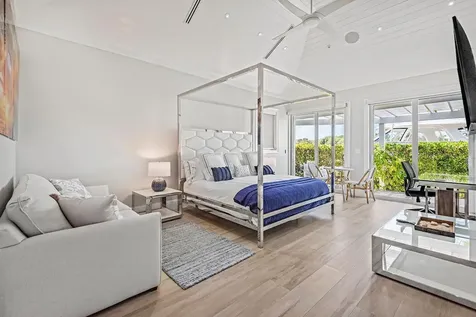 Island Drive New Providence Paradise Island BS