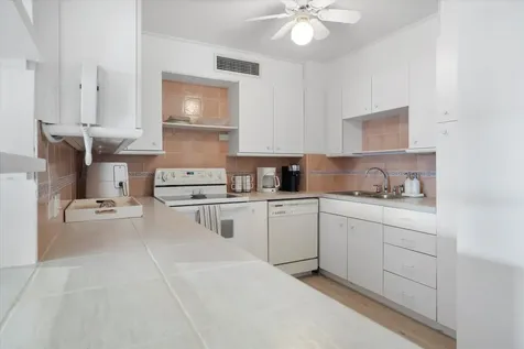 Conchrest New Providence Paradise Island BS