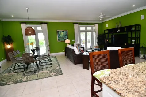 Green Gecko, Tcb Abaco BS