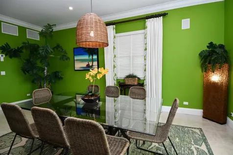 Green Gecko, Tcb Abaco BS