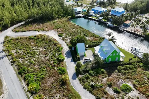 Green Gecko, Tcb Abaco BS